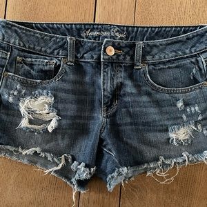 The perfect cut off jeans, shorts, American Eagle, size 12